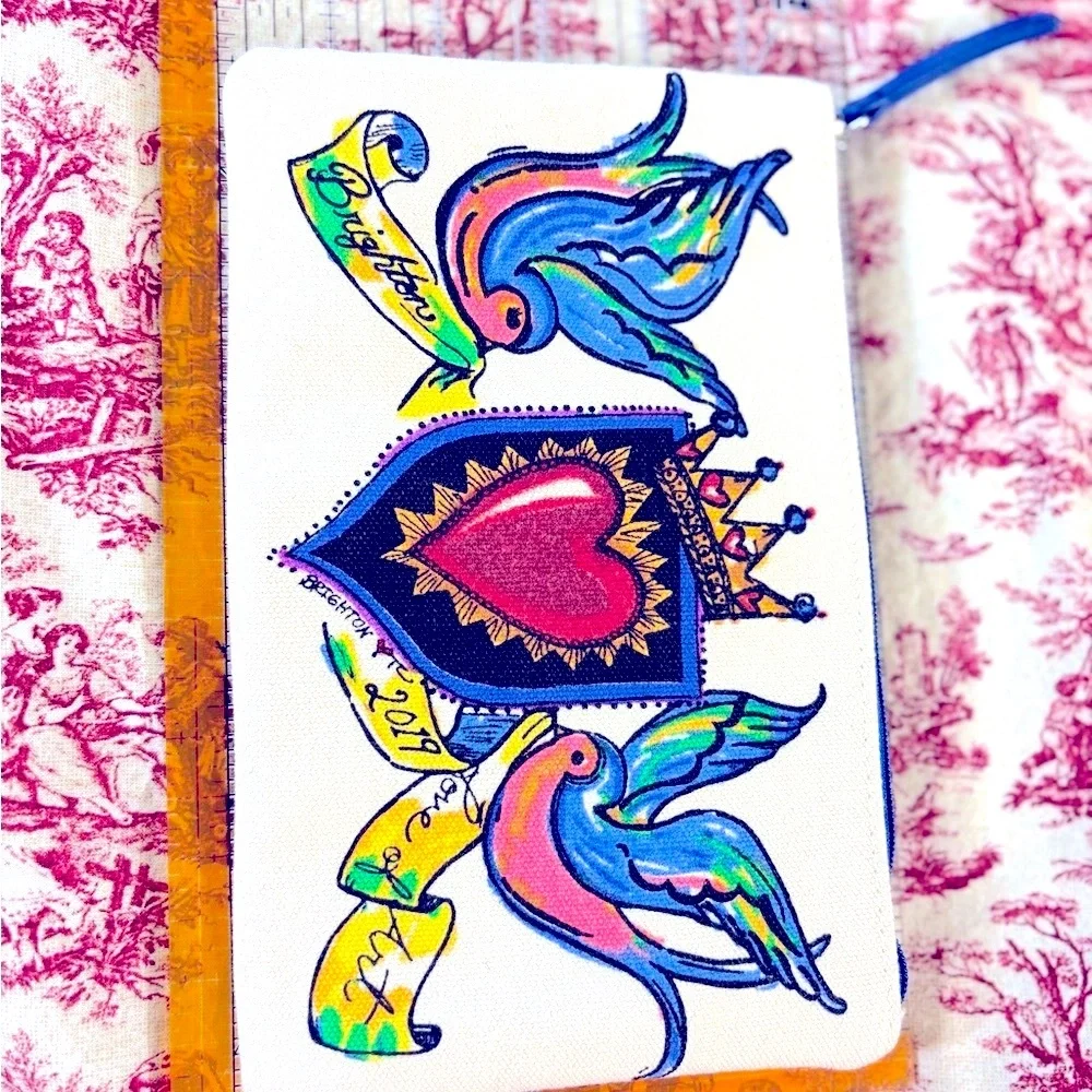 “Love of Art” Heart/Birds 2019 Brighton Canvas zi wallet makeup pencil bag NWOT!